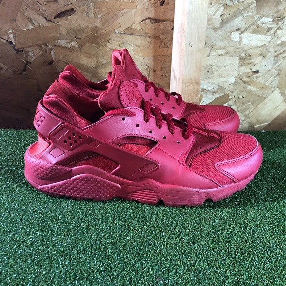 Nike Air Huarache Varsity Triple Red Sneakers Men’s 13 - Picture 6 of 12